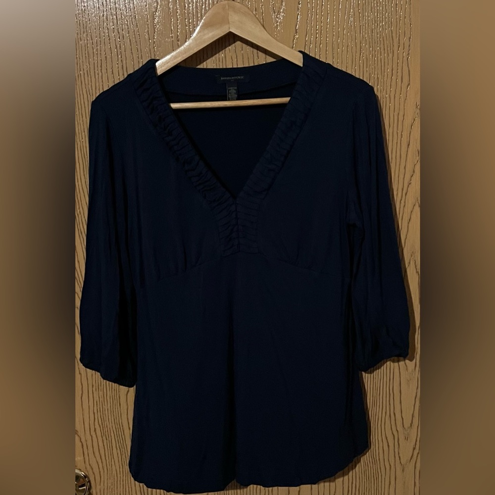 Banana Republic women’s navy stretch 1/4 sleeved top large
